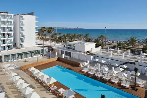 Iberostar Waves Bahía de Palma in Palma
