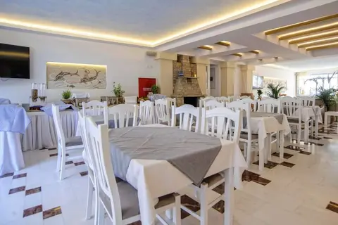 Erato Hotel in Δημοτική Ενότητα Καρλοβασίων — foto 8