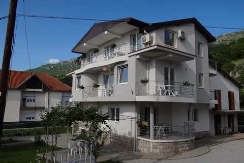 Basoski Apartments in Pestani — foto 10