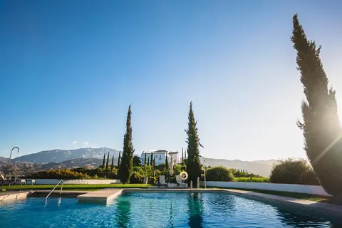 B Bou Cortijo Bravo foto 1