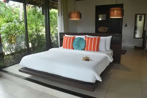 The Vijitt Resort Phuket in The Lago Condominium Naiharn Beach Phuket, foto 3