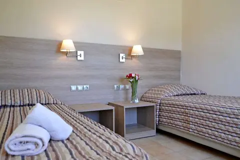 Canvas by Mitsis Messonghi in Municipal Unit of Meliteieis, foto 22