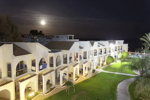 Radisson Blu Hotel, Larnaca in Larnaca — foto 22