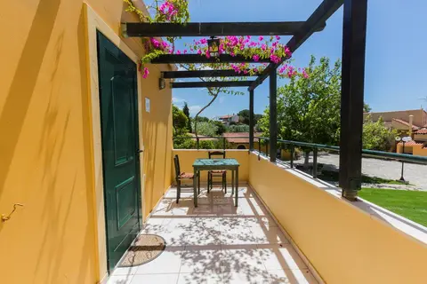 Sandy Beach Villas & Apartments in Σβορωνάτα — foto 8