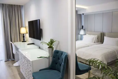Demi Hotel in Sarandë — foto 4