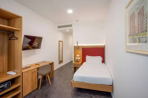 V Hotel in Ancona — foto 4
