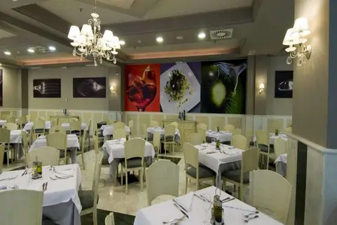 Holiday World Village Hotel in Benalmádena — foto 12