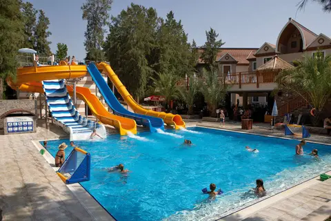 Quattro Family Club Dem Hotel in Alaşehir — foto 2