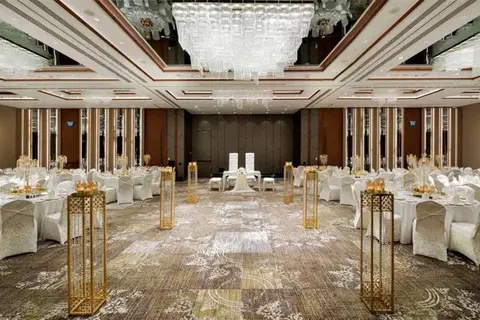DoubleTree by Hilton Hotel Istanbul - Piyalepasa in Fatih — foto 9