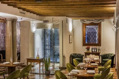 Ih Hotels Venezia Salute Palace in Venetië — foto 4
