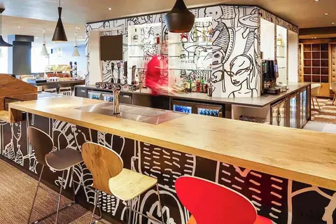 Ibis Styles London Heathrow in Londen — foto 6