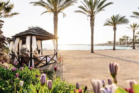 Constantinou Bros Pioneer Beach Hotel in Paphos — foto 15