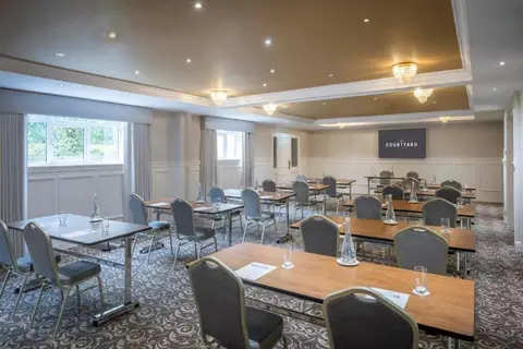 Court Yard Hotel in Leixlip — foto 7