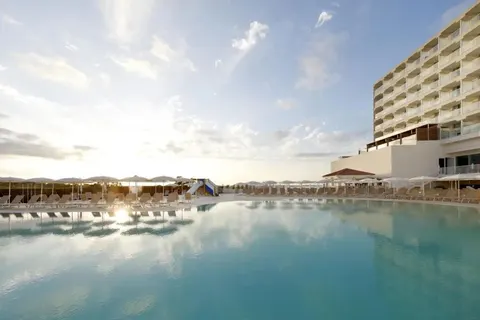 Palladium Hotel Menorca in es Mercadal — foto 2
