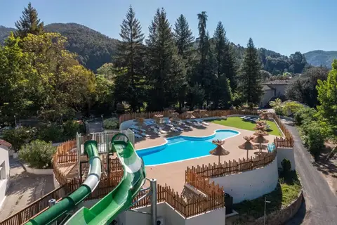 Camping Château De L Hom in L'Estréchure, foto 2