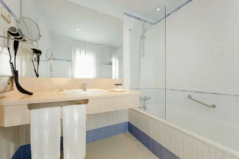 Hotel Abba Euskalduna in Bilbao — foto 17