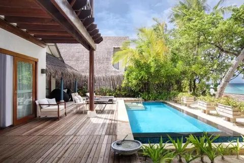Taj Coral Reef Resort & Spa, Maldives in Nooraanee Shop, foto 15