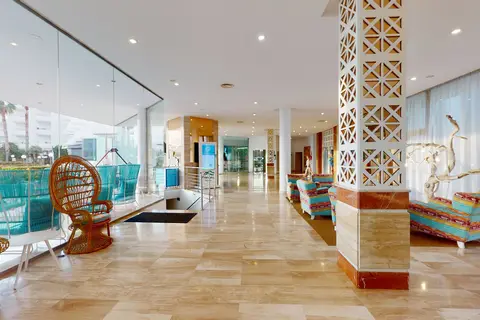 Tropic Garden Hotel & Apartments in Santa Eulària des Riu — foto 22