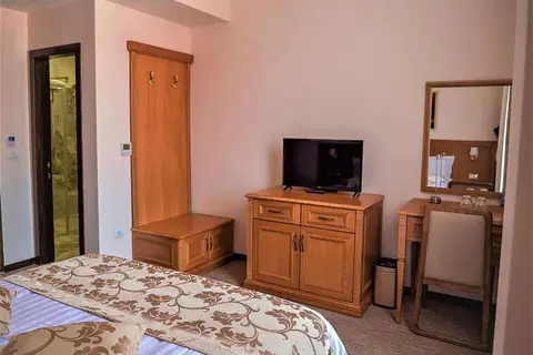 Hotel Boka in Tirana — foto 3