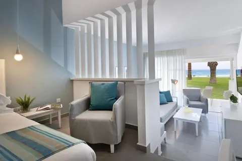 Nissi Beach Resort in Ayia Napa — foto 20