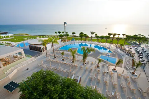 Pernera Beach Hotel in Παραλίμνι — foto 6