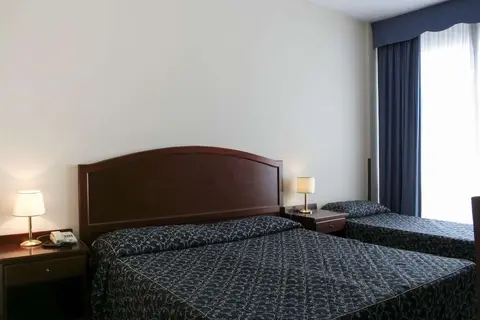 Hotel Mediterraneo in Civitavecchia — foto 14
