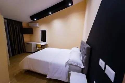 SR99 Hotel in Tirana, foto 4