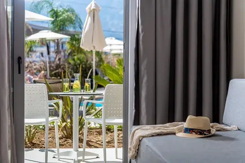 Oneiro Boutique Hotel in Τιγκάκι — foto 20