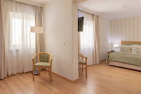 Luna Esperança Centro Hotel in Almada — foto 10