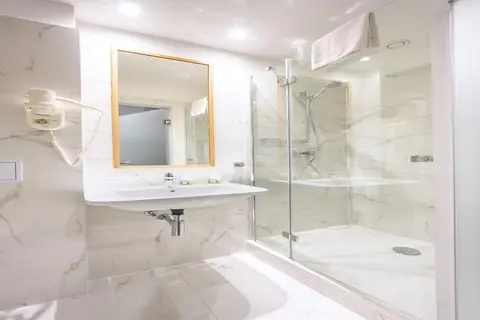Roombach Hotel Budapest Center in Boedapest — foto 23