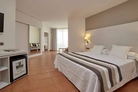Hotel Tres Torres in Santa Eulària des Riu, foto 25