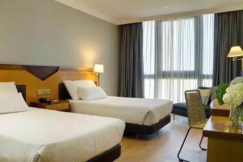 Hotel Oca Puerta del Camino in Santiago De Compostela — foto 11
