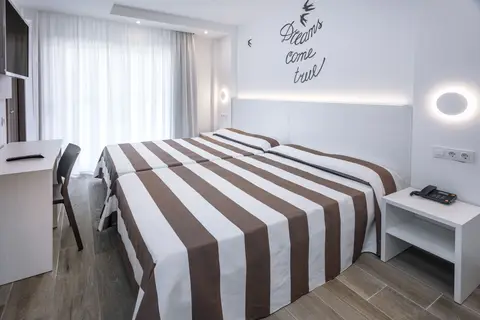 Hotel Oasis Park in Calella — foto 16