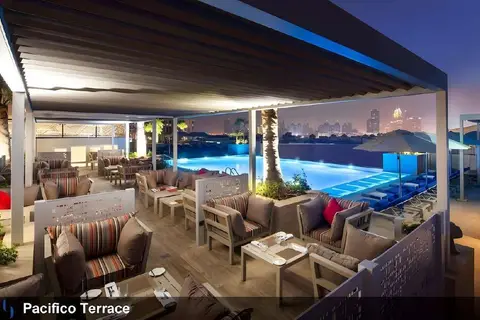 Grand Cosmopolitan Hotel in Dubai — foto 11