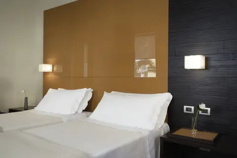 UNAHOTELS T Hotel Cagliari in Cagliari — foto 15