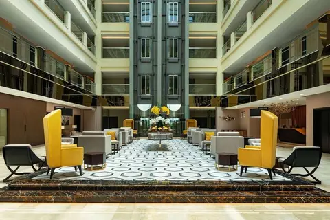 Four Points by Sheraton Production City in Champs Sports Bar — foto 7