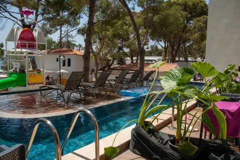 Fly & Go Ömer Prime Holiday Resort in Kuşadası — foto 6