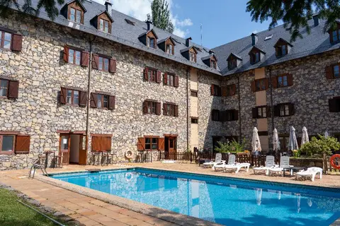 Apartamentos SNÖ Vall de Boi in la Palma de Cervelló — foto 24