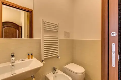 Top Floor Colosseo Guesthouse in Rome — foto 18