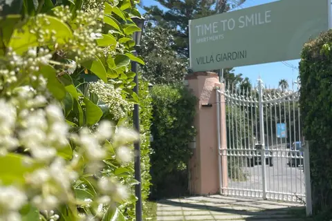 TIME TO SMILE Appartementen Villa Giardini in Giardini Naxos — foto 17