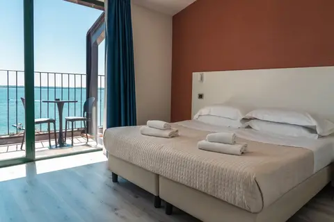 Hotel Riva del Sole - Adults Only in Moniga del Garda — foto 22