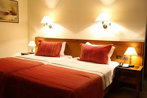 Arber Hotel in Tirana — foto 6
