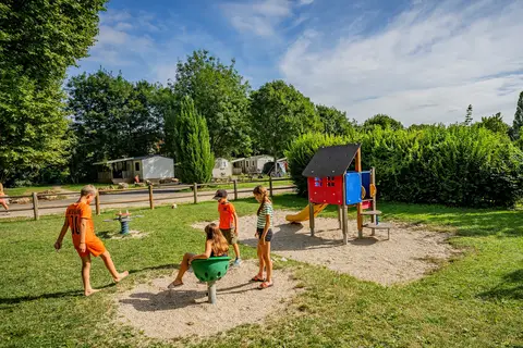 Paris Est in Champigny-sur-Marne — foto 2