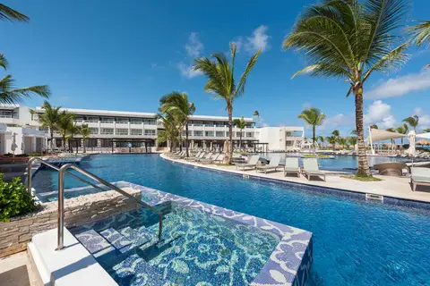 Chic Punta Cana by Royalton in Punta Cana — foto 18