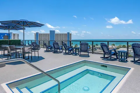 Cambria Hotel St Petersburg Madeira Beach Mar in Madeira Beach — foto 2