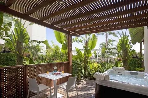 Capo Bay Hotel in Paralimni, foto 12