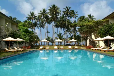 Mermaid Hotel & Club in Waskaduwa