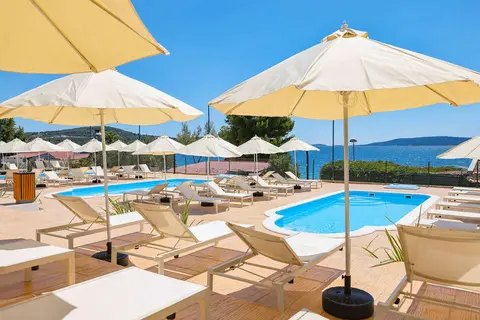 Appartementen Medena in Seget Donji
