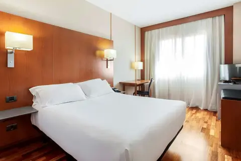 B&B HOTEL Zaragoza Los Enlaces Estación in Zaragoza, foto 21