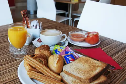Travelodge Madrid Torrelaguna in Madrid — foto 19